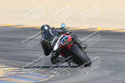 media/Dec-05-2024-Racers Edge (Thu) [[e102e0690b]]/3-B Group/Session 1 Turn 8 Backside/